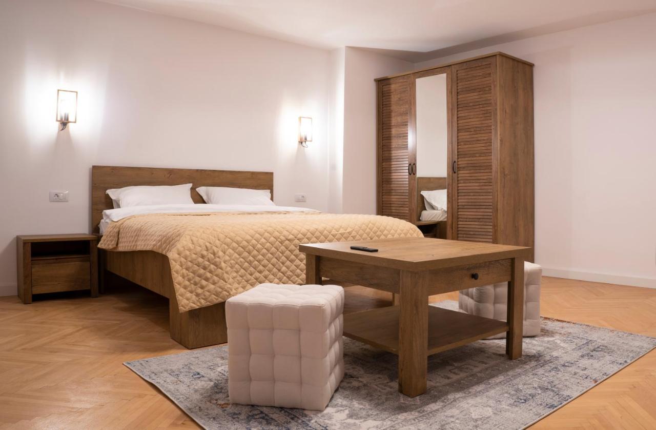 Coban Residence - A4 - Rustic Apartment ブラショフ エクステリア 写真