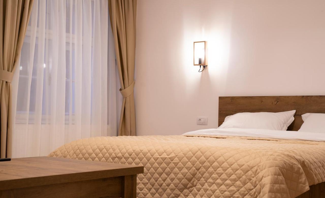 Coban Residence - A4 - Rustic Apartment ブラショフ エクステリア 写真