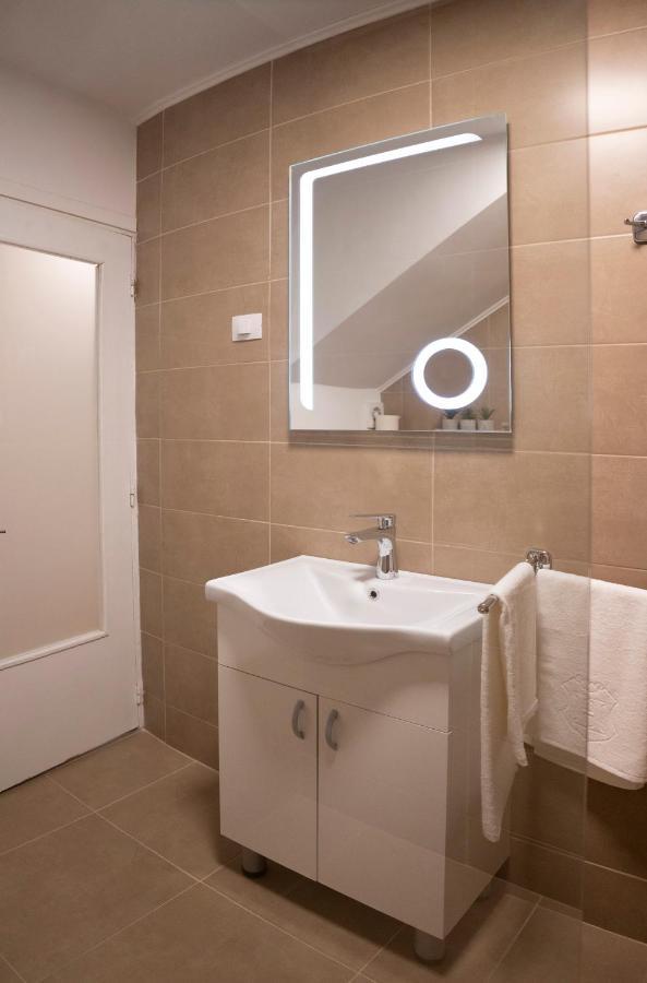 Coban Residence - A4 - Rustic Apartment ブラショフ エクステリア 写真