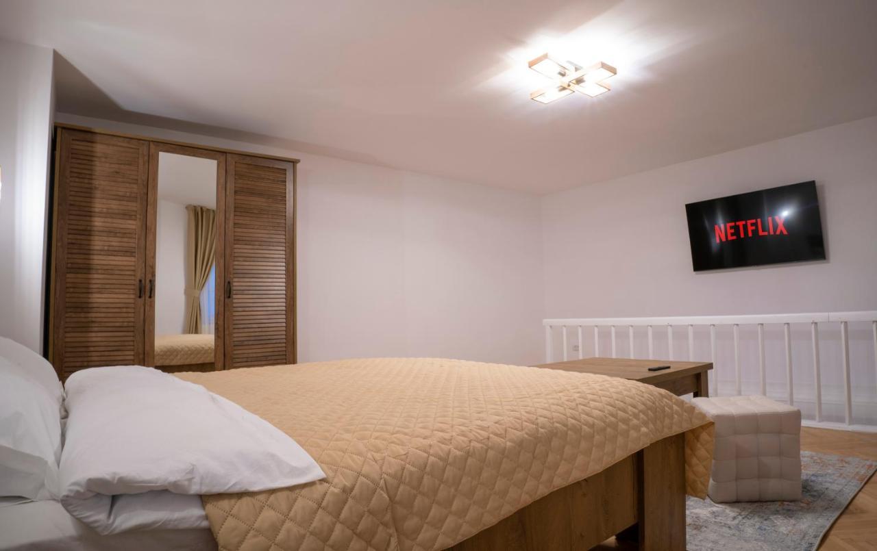 Coban Residence - A4 - Rustic Apartment ブラショフ エクステリア 写真
